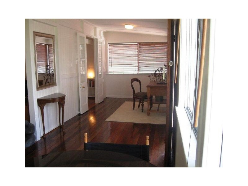 36 Esplanade, Tin Can Bay QLD 4580