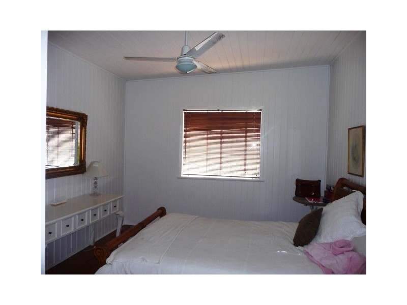 36 Esplanade, Tin Can Bay QLD 4580