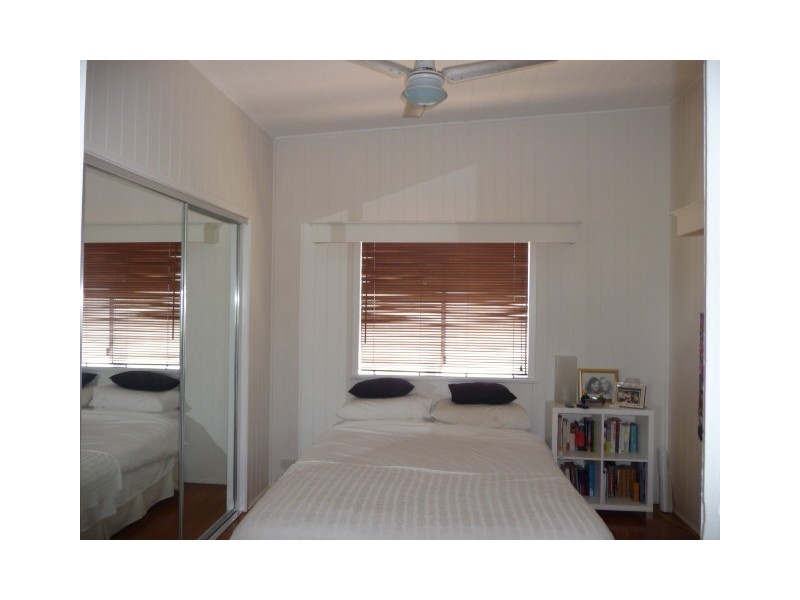 36 Esplanade, Tin Can Bay QLD 4580