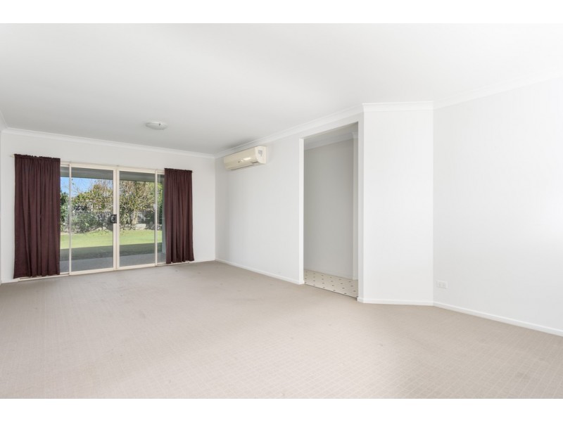 6 Creekside Esplanade, Cooloola Cove QLD 4580