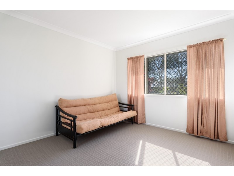 6 Creekside Esplanade, Cooloola Cove QLD 4580