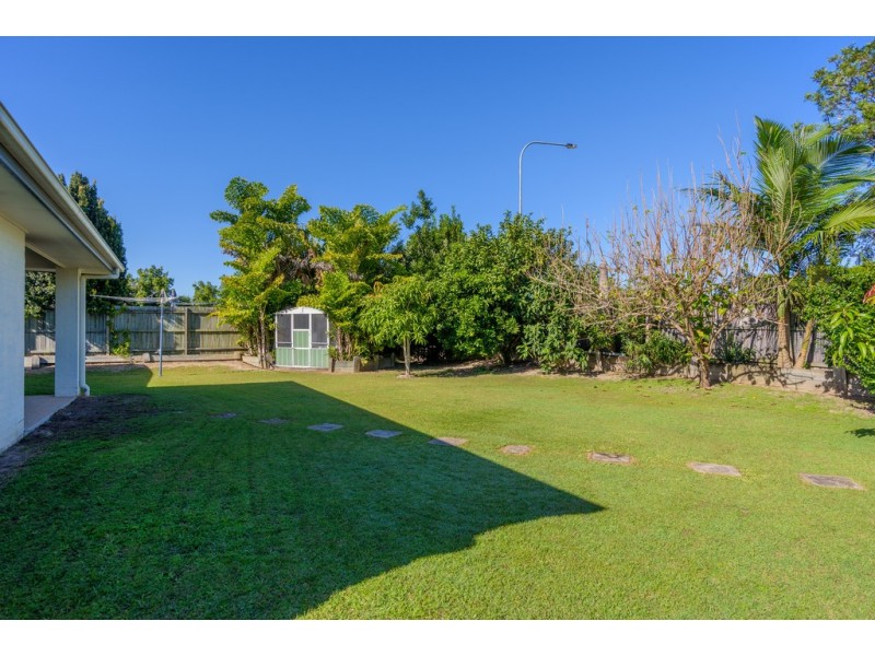 6 Creekside Esplanade, Cooloola Cove QLD 4580