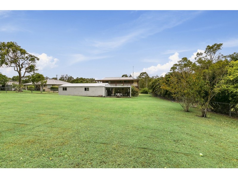 18 Endeavour Drive, Cooloola Cove QLD 4580