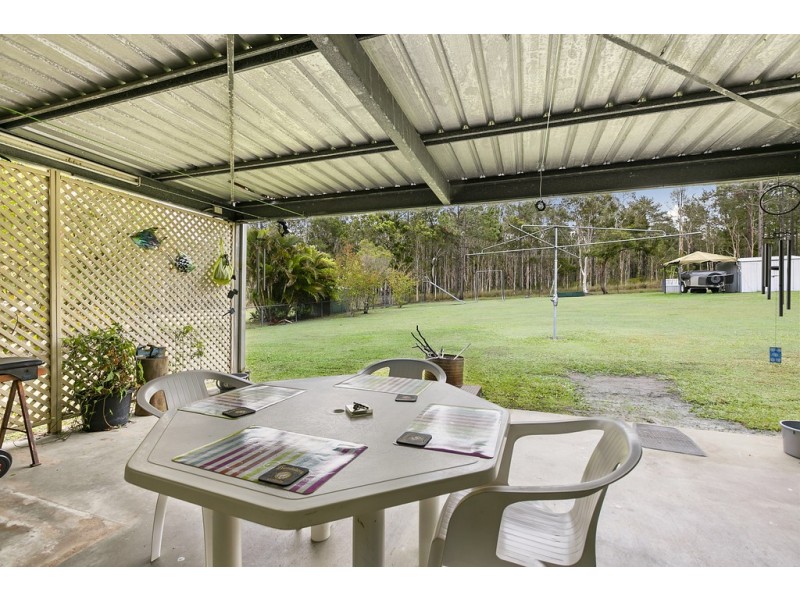 18 Endeavour Drive, Cooloola Cove QLD 4580