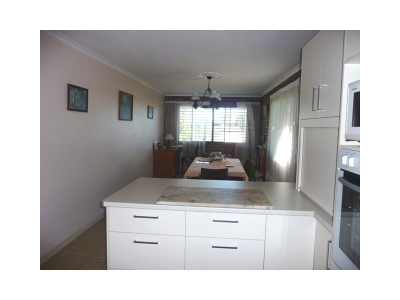 16 Gympie Road, Tin Can Bay QLD 4580