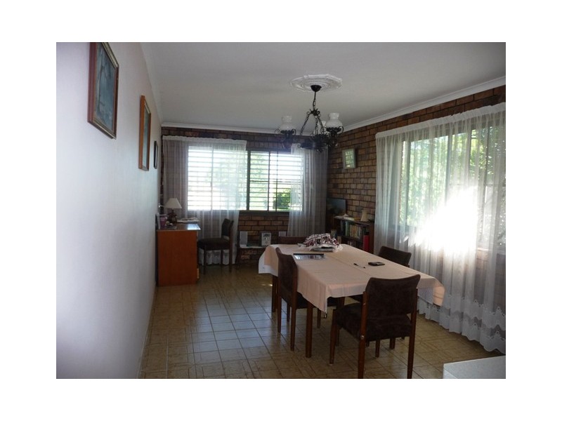 16 Gympie Road, Tin Can Bay QLD 4580