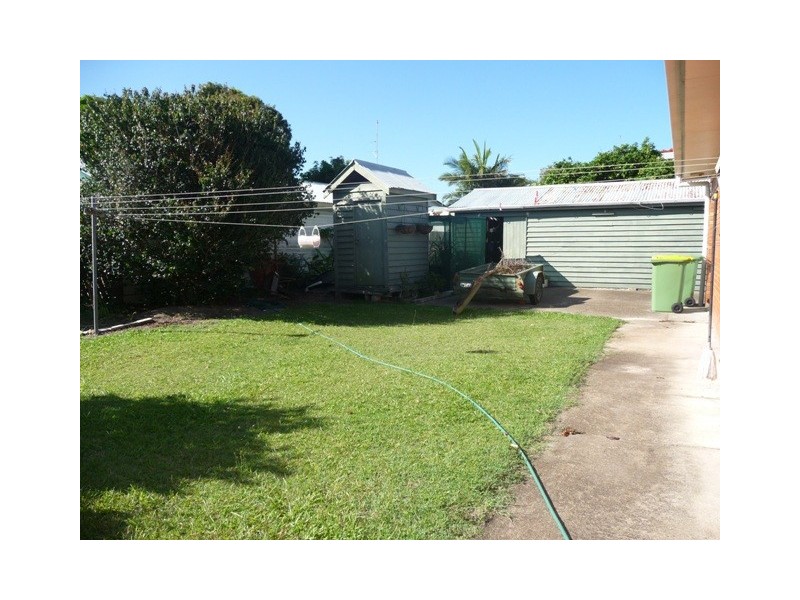 16 Gympie Road, Tin Can Bay QLD 4580