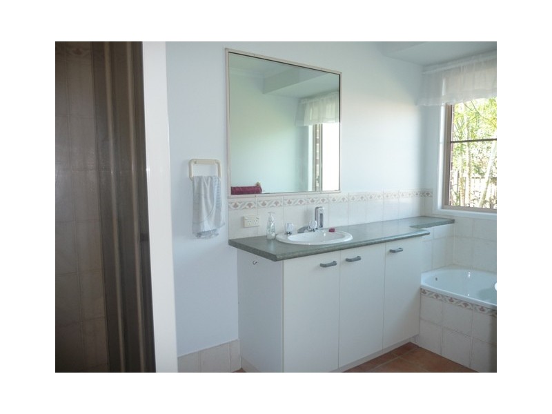 4 Orchid Ct, Tin Can Bay QLD 4580