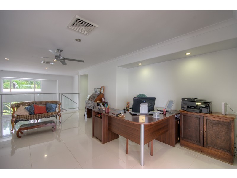 13 Esplanade, Tin Can Bay QLD 4580