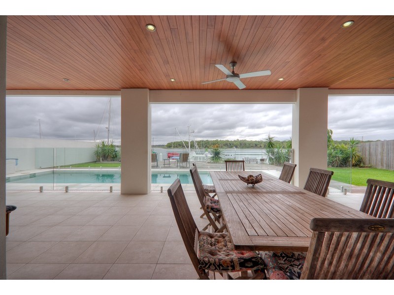 13 Esplanade, Tin Can Bay QLD 4580