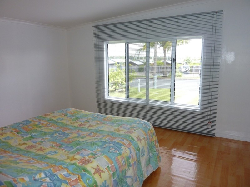 5 Oyster Parade, Tin Can Bay QLD 4580