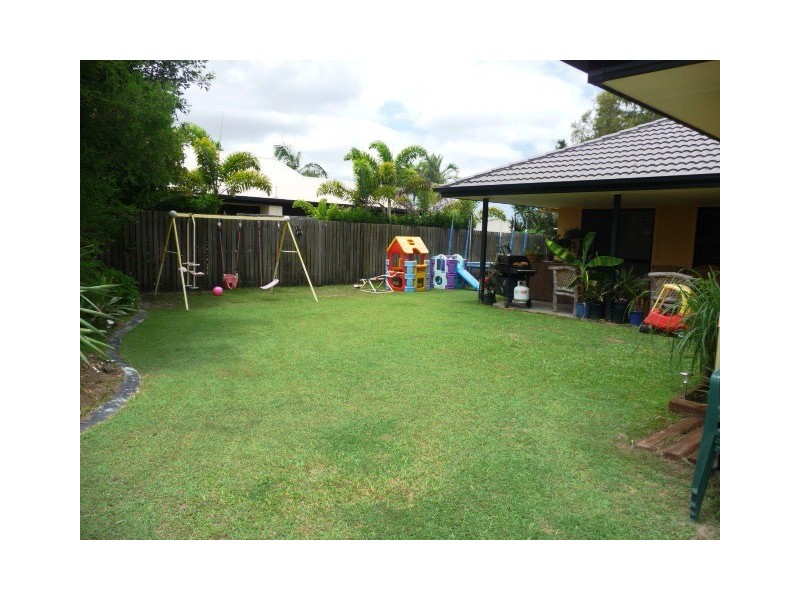 37 Acacia Cres, Tin Can Bay QLD 4580