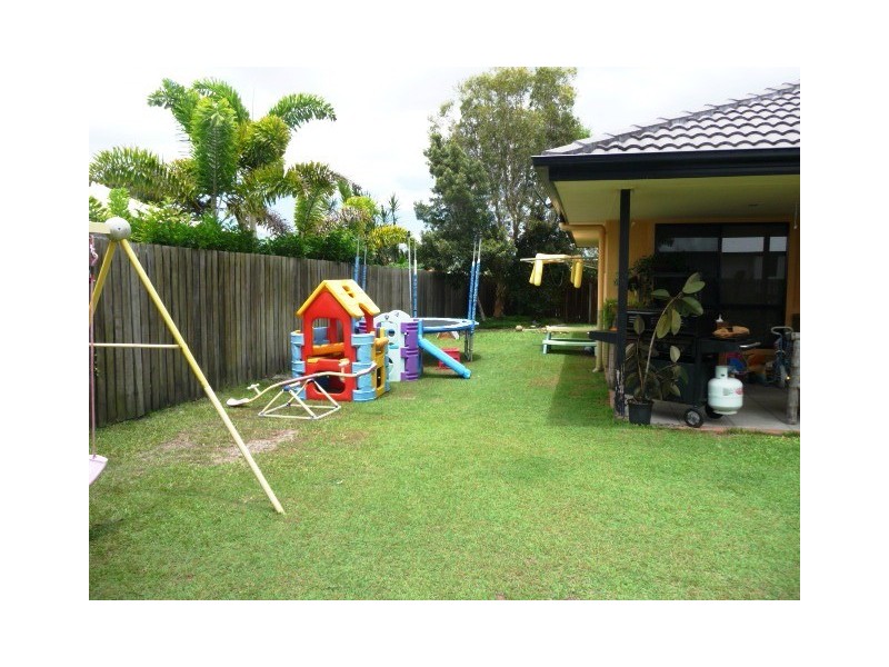 37 Acacia Cres, Tin Can Bay QLD 4580