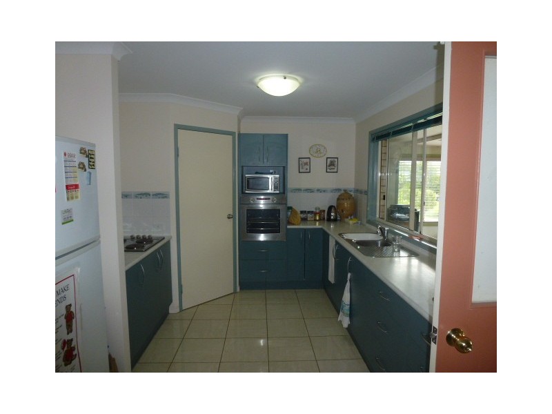 4 Duchess Court, Cooloola Cove QLD 4580