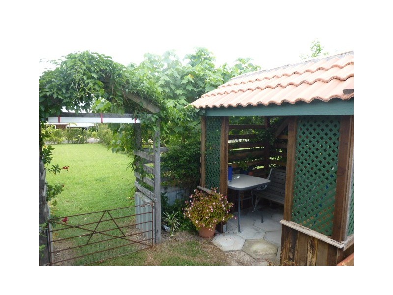 4 Duchess Court, Cooloola Cove QLD 4580