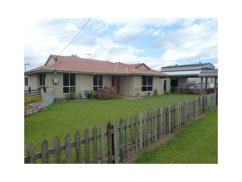 4 Duchess Court, Cooloola Cove QLD 4580