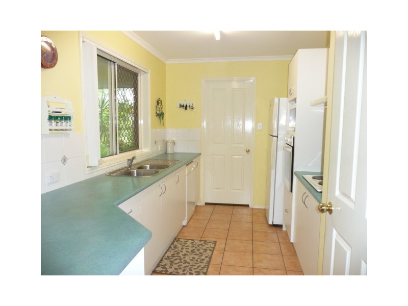 188 Queen Elizabeth Dr, Cooloola Cove QLD 4580