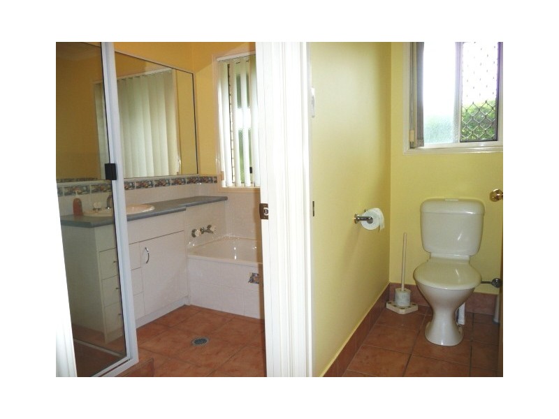 188 Queen Elizabeth Dr, Cooloola Cove QLD 4580