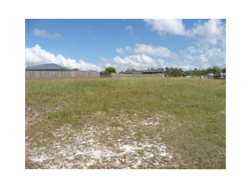 19 Lomandra Ave, Cooloola Cove QLD 4580
