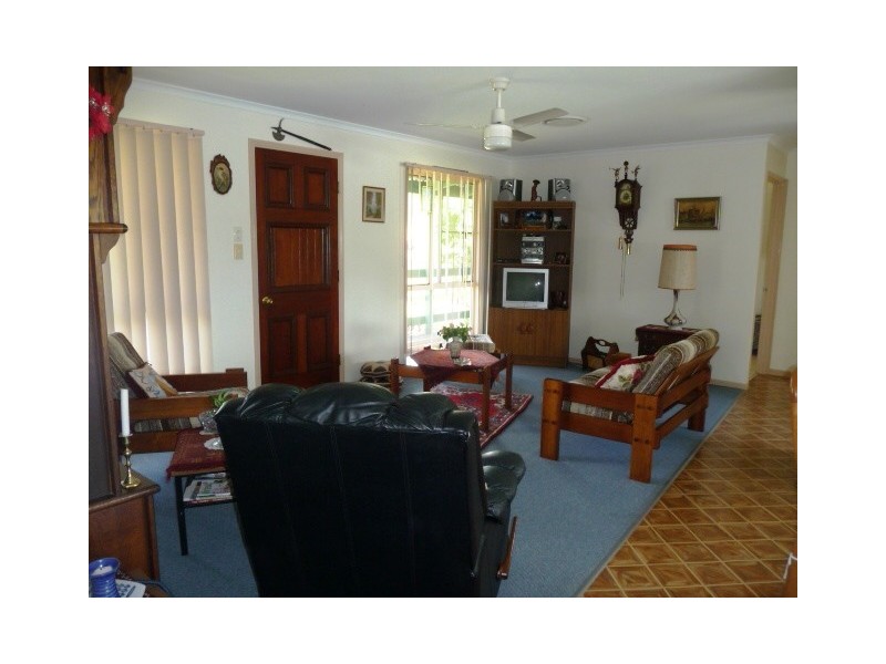 36 Drummer St, Tin Can Bay QLD 4580