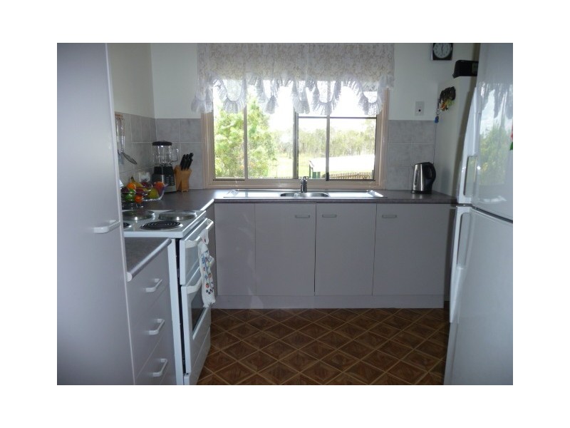 36 Drummer St, Tin Can Bay QLD 4580