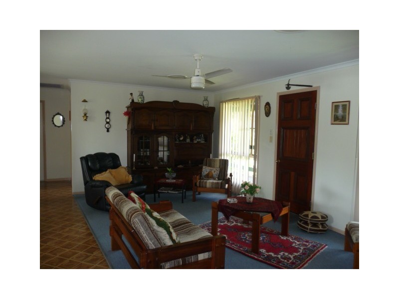 36 Drummer St, Tin Can Bay QLD 4580