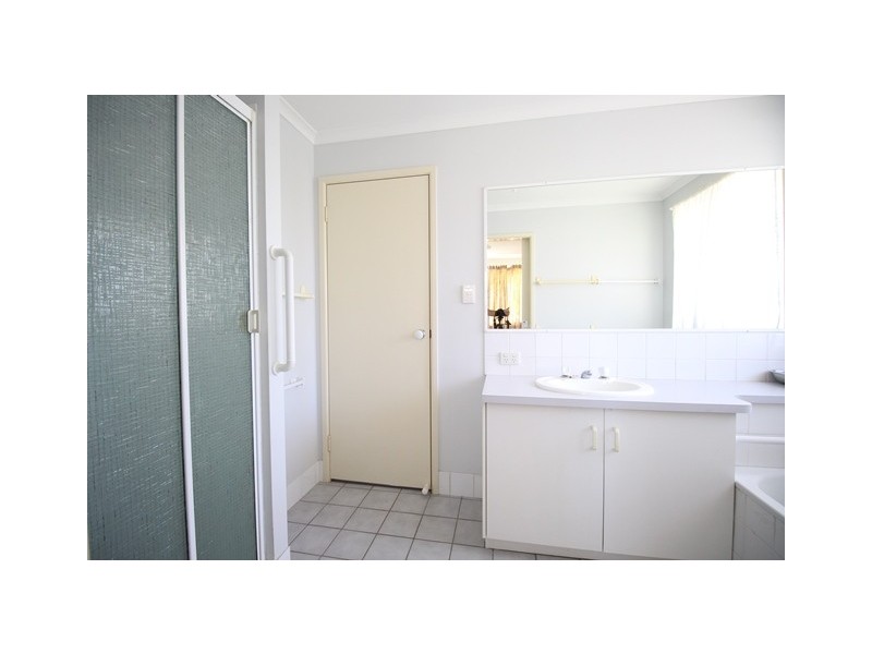 9 Sarawak Court, Tin Can Bay QLD 4580