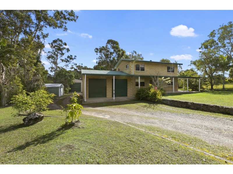 8 Seawitch Cres, Cooloola Cove QLD 4580