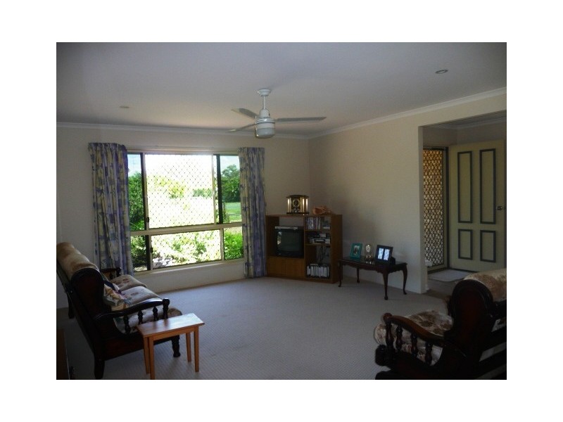 111 Investigator Ave, Cooloola Cove QLD 4580