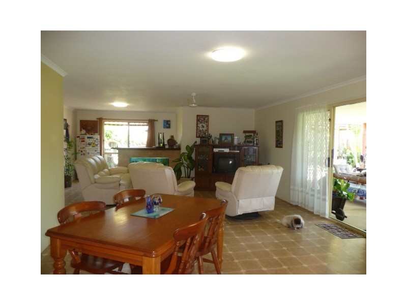 64 Nautilus Dr, Cooloola Cove QLD 4580