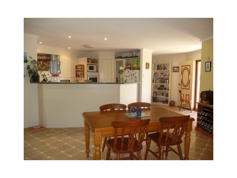64 Nautilus Dr, Cooloola Cove QLD 4580