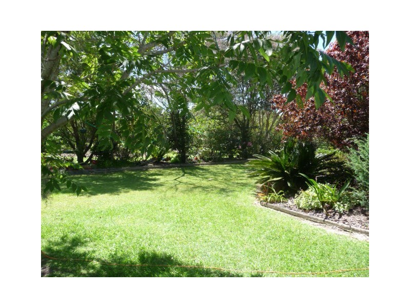 64 Nautilus Dr, Cooloola Cove QLD 4580