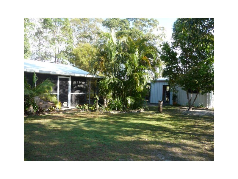 6 Doric Court, Cooloola Cove QLD 4580