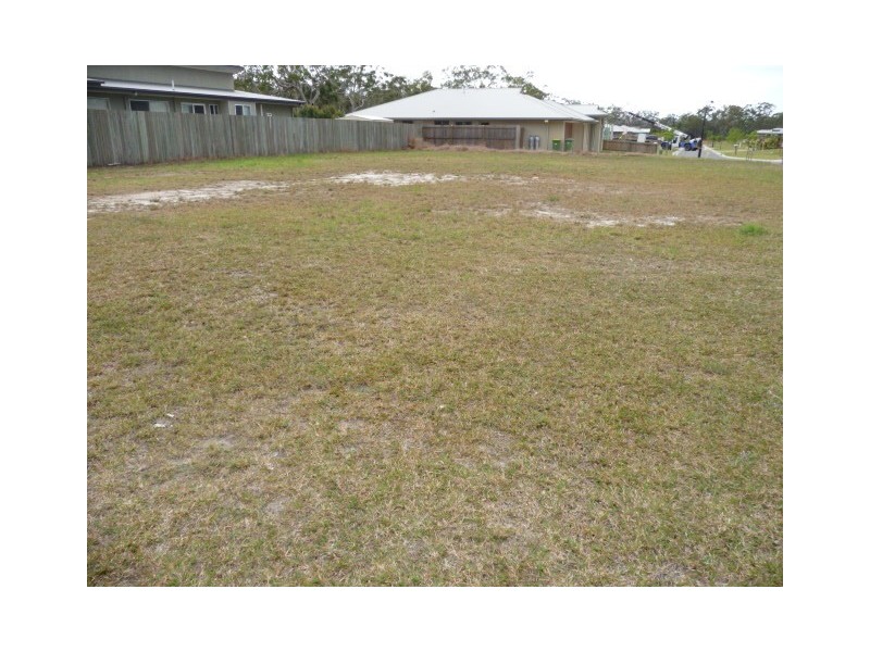 17 Sanctuary way, Cooloola Cove QLD 4580