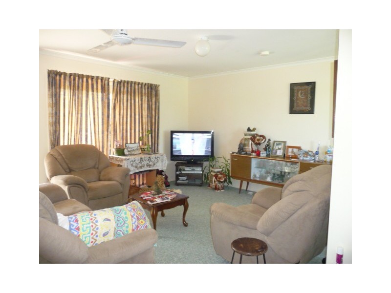 24 Marco Polo Dve, Cooloola Cove QLD 4580
