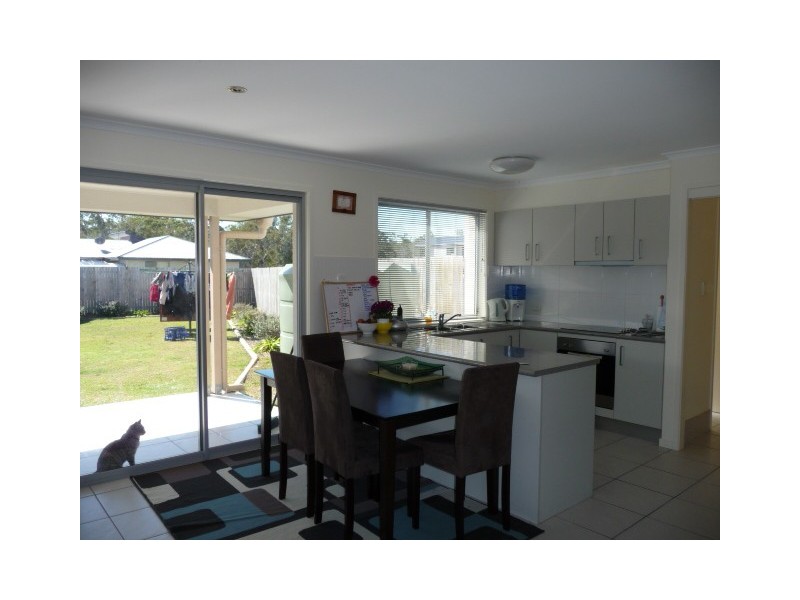 1/37 Creekside Esp, Cooloola Cove QLD 4580