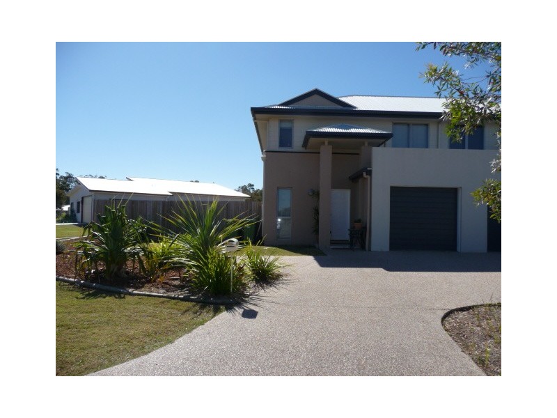 1/37 Creekside Esp, Cooloola Cove QLD 4580