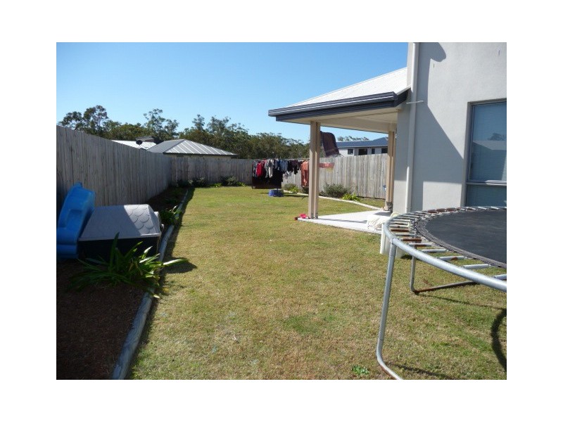 1/37 Creekside Esp, Cooloola Cove QLD 4580