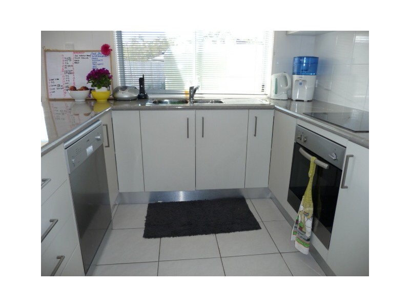 1/37 Creekside Esp, Cooloola Cove QLD 4580