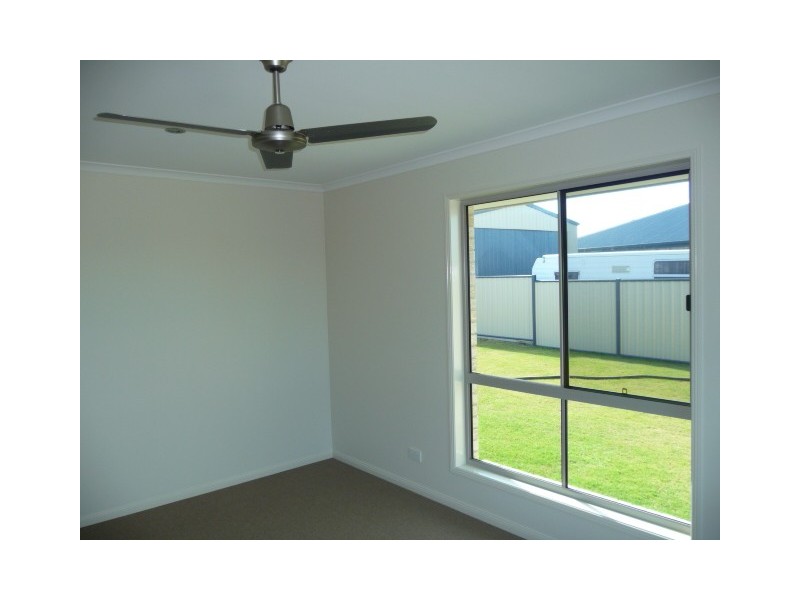 13 Callistemon Cr, Tin Can Bay QLD 4580