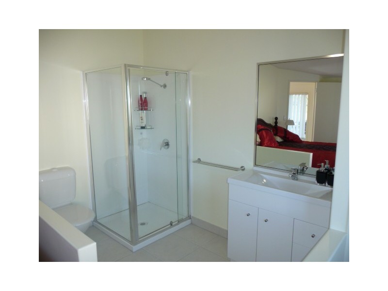 9 Whiting Street, Tin Can Bay QLD 4580