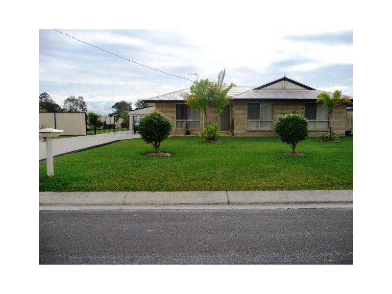 8 Mariposa Place, Cooloola Cove QLD 4580