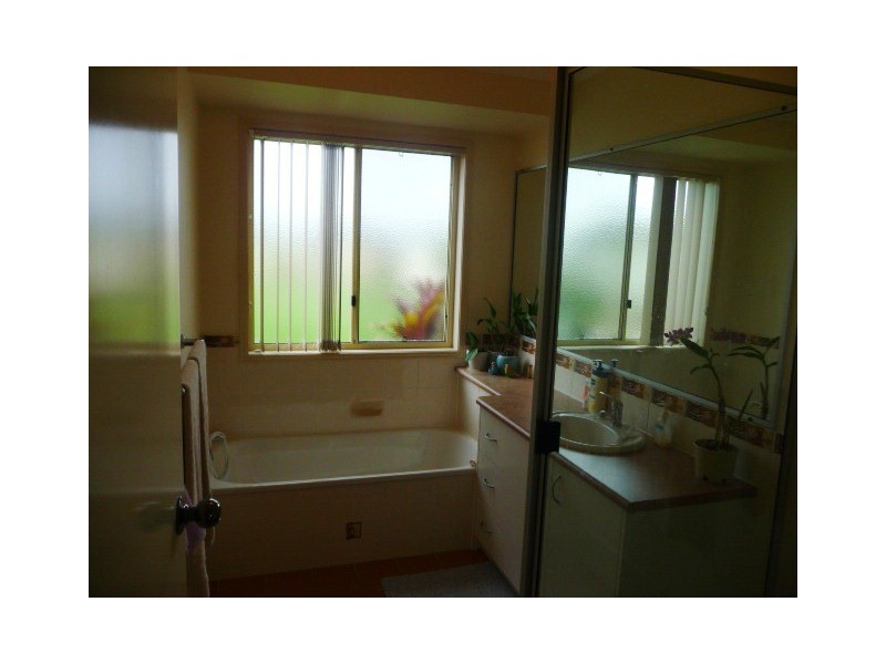 8 Mariposa Place, Cooloola Cove QLD 4580