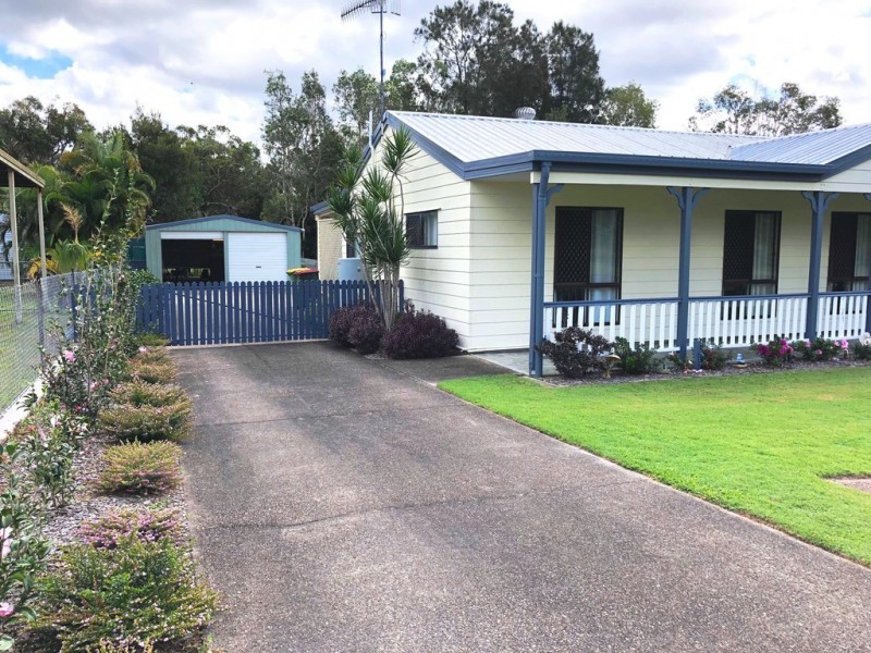 11 Beagle Avenue, Cooloola Cove QLD 4580