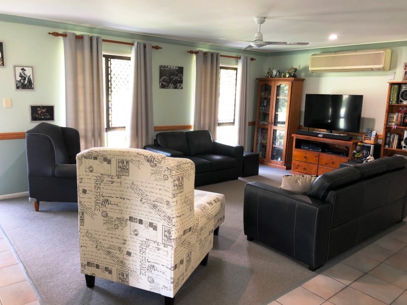 11 Beagle Avenue, Cooloola Cove QLD 4580