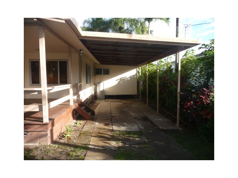 32 Tailor St, Tin Can Bay QLD 4580