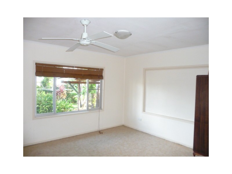 32 Tailor St, Tin Can Bay QLD 4580