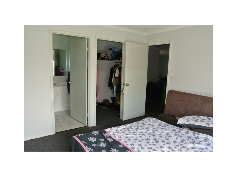 17 Canberra Ave, Cooloola Cove QLD 4580