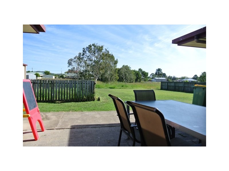 17 Canberra Ave, Cooloola Cove QLD 4580