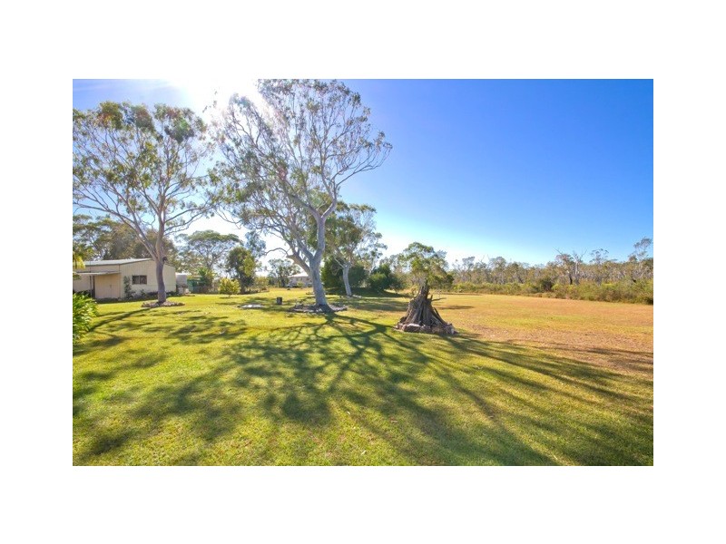 7 Iberia Ct, Cooloola Cove QLD 4580